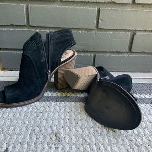 Vince Camuto heels